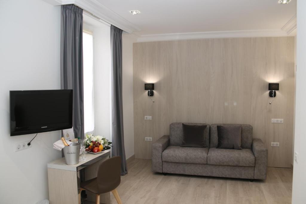 GOLDEN TULIP CANNES HOTEL de PARIS - Resim 19