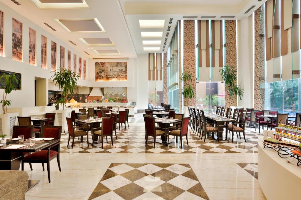 Restaurace v ubytování Radisson Noida