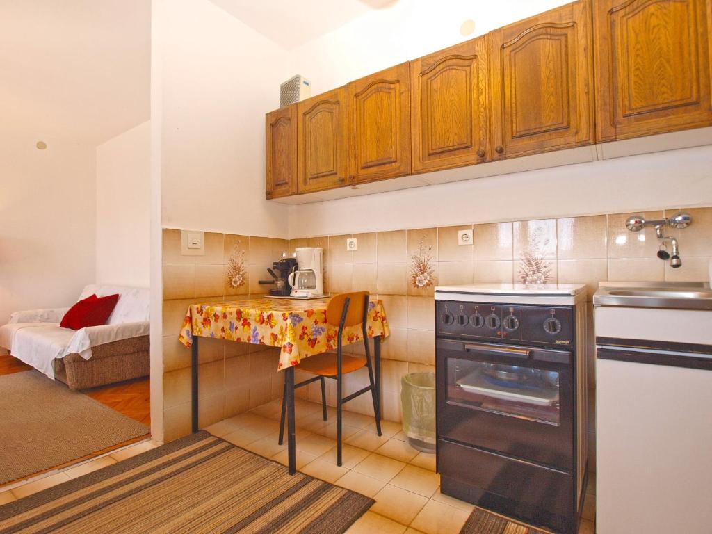 Kuchyň nebo kuchyňský kout v ubytování Apartments Franko 1586