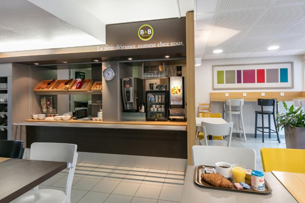 B&B HOTEL Toulouse Cité de l'Espace Mouchotte - Resim 21