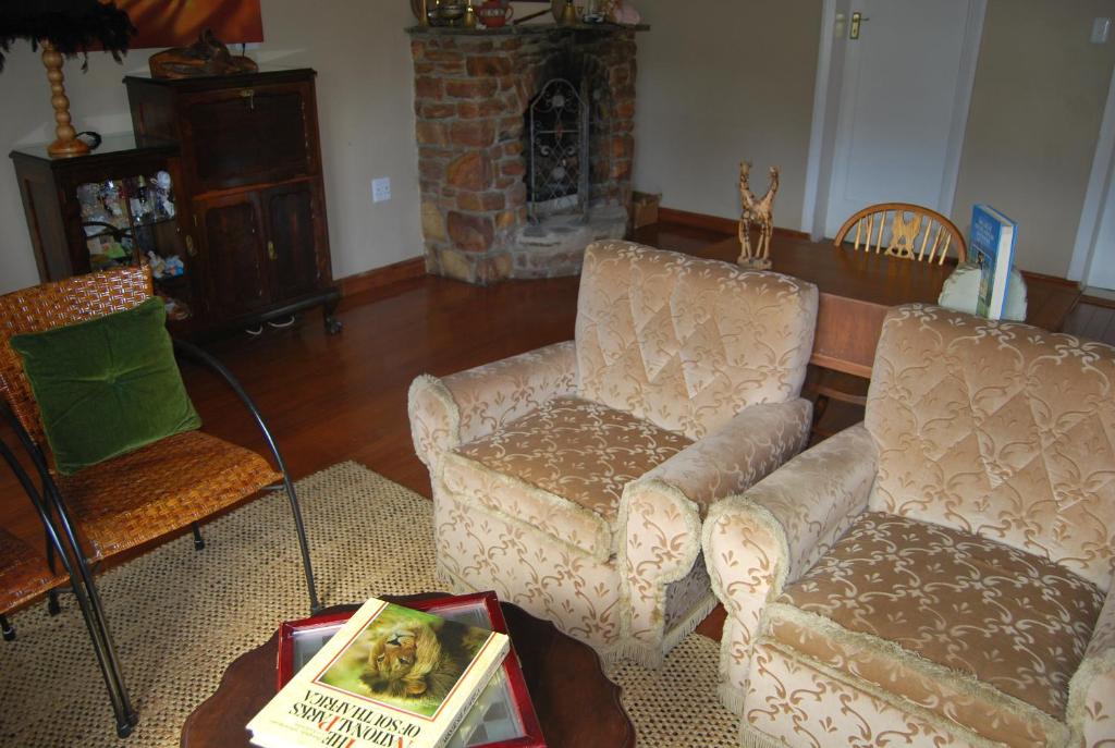 15 Witpeer Street Guesthouse - Image 38