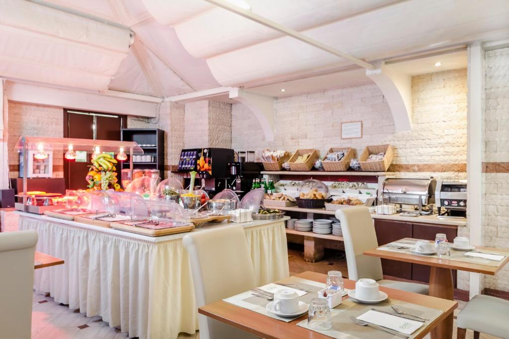 Exe Domus Aurea - Resim 22