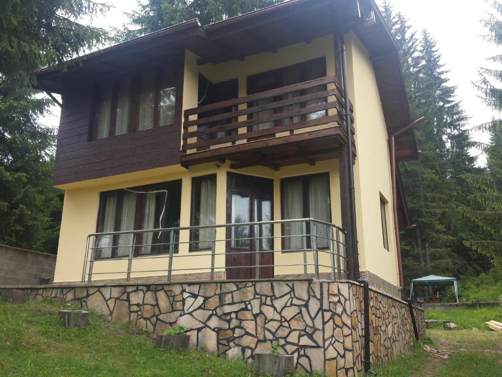 Rakennus, jossa guesthouse sijaitsee