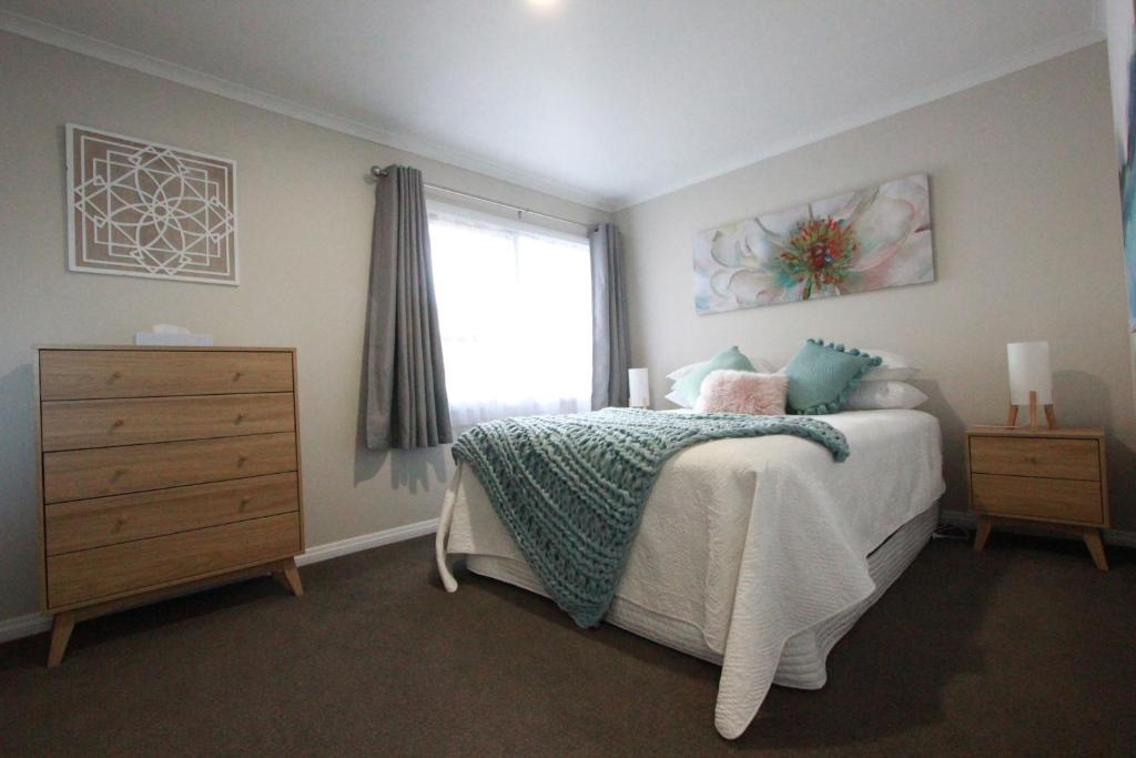Rose Apartments Unit 1 Central Rotorua-Accommodation&Spa - Resim 16