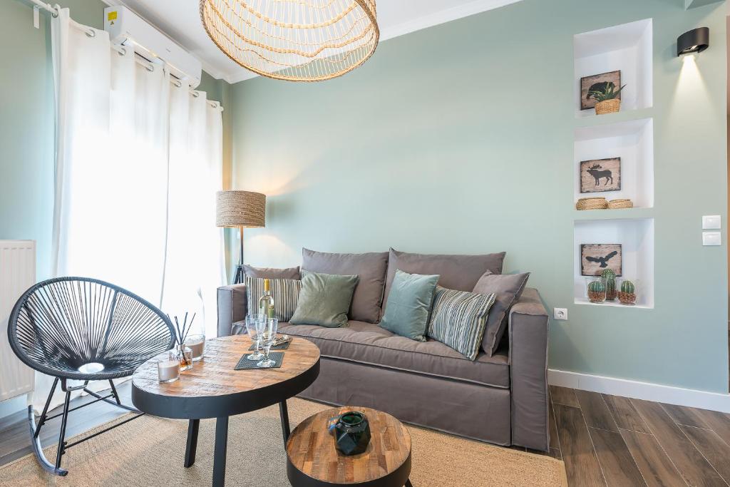 Posedenie v ubytovaní "SunBow Olive"- Boutique Apartment in Dowtown Athens