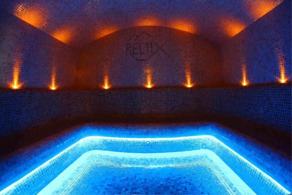 Bazén v ubytování Hotel Relax Sovata nebo v jeho okolí