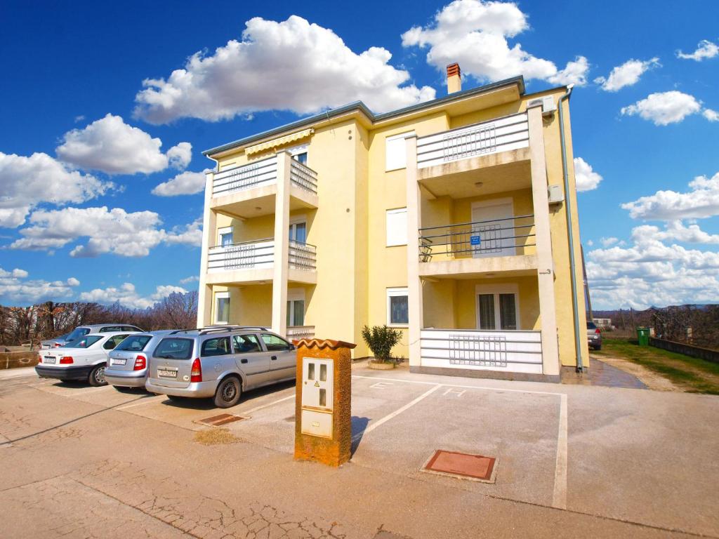 Budova, v ktorej sa apartmán nachádza