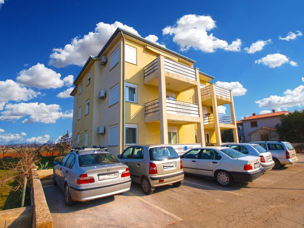 Budova, v ktorej sa apartmán nachádza