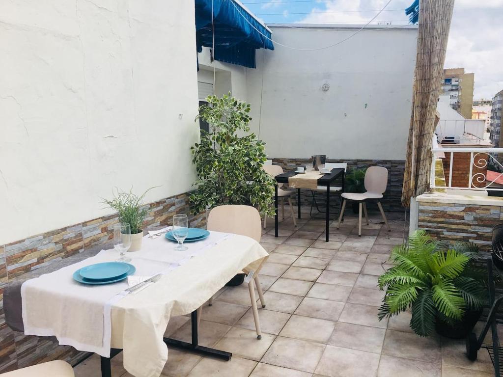 Restaurace v ubytování Atico Gran Terraza Triana