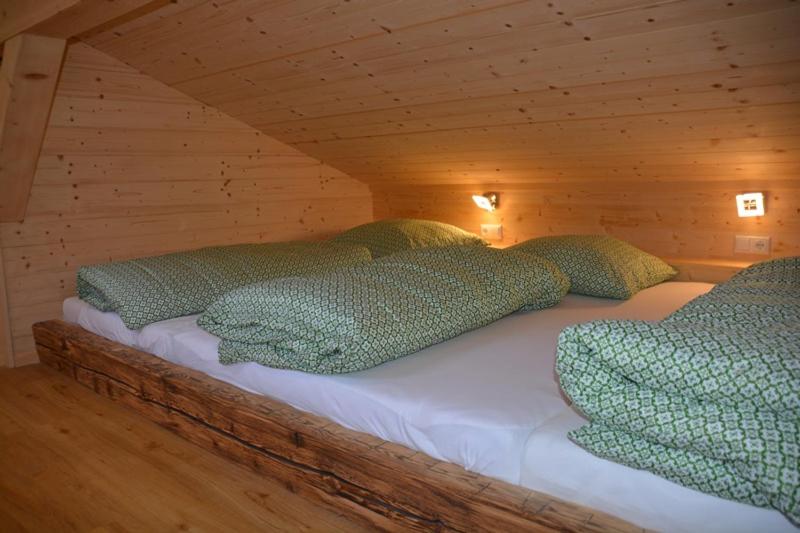 Postel nebo postele na pokoji v ubytování Ferienwohnung Dienerhof