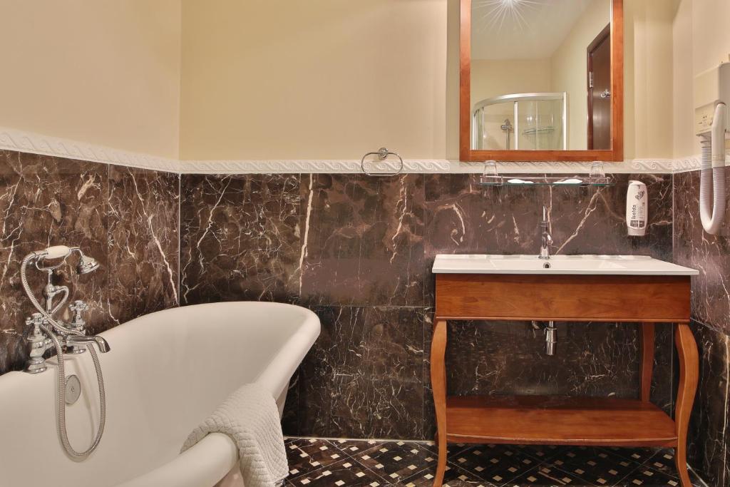 Sun Palace Wellness Hotel - Resim 44