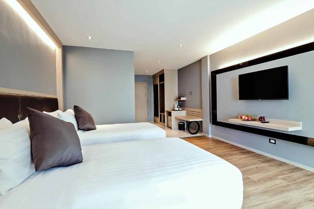 Three Sukhumvit Hotel - SHA Plus Certified - Resim 25