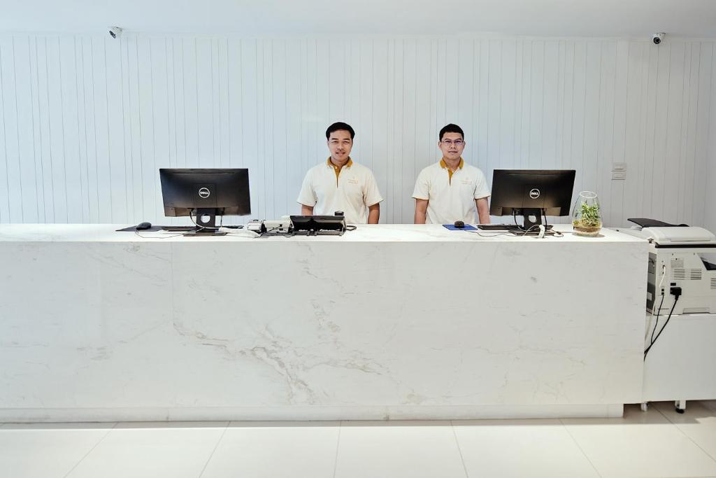 Three Sukhumvit Hotel - SHA Plus Certified - Resim 10