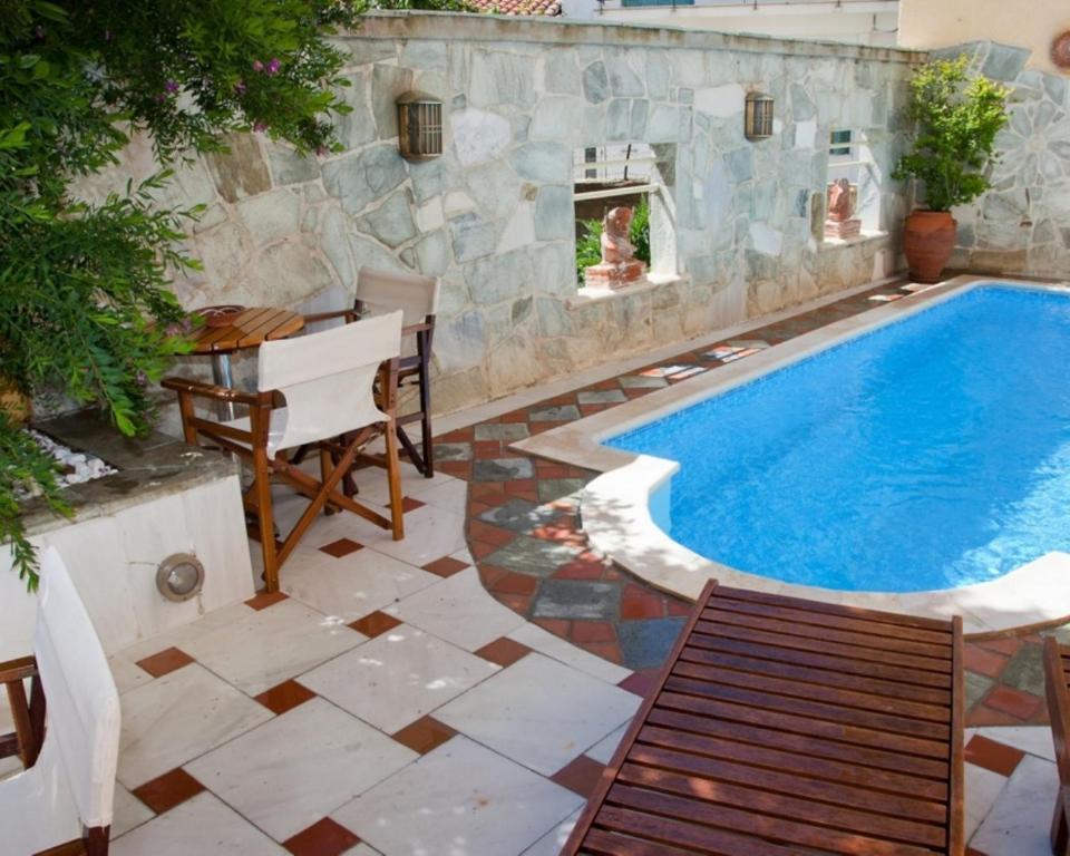 Gallery image of this property