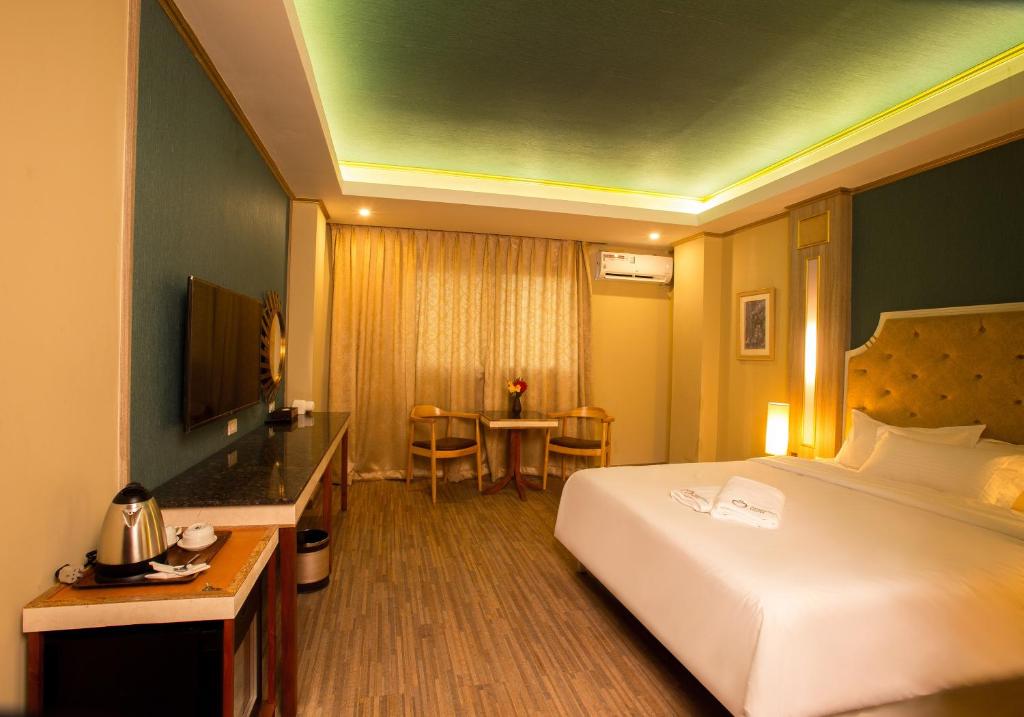 TV a/nebo společenská místnost v ubytování Appleton Boutique Hotel Mactan Cebu
