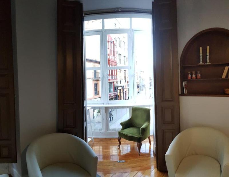 Posedenie v ubytovaní Casa Condal de Reyna