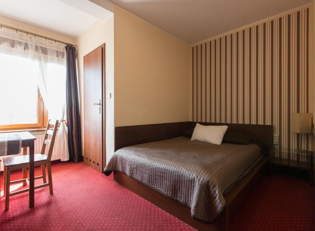 Posteľ alebo postele v izbe v ubytovaní Villa Ventana Poznań City Free Parking Śniadanie w Cenie