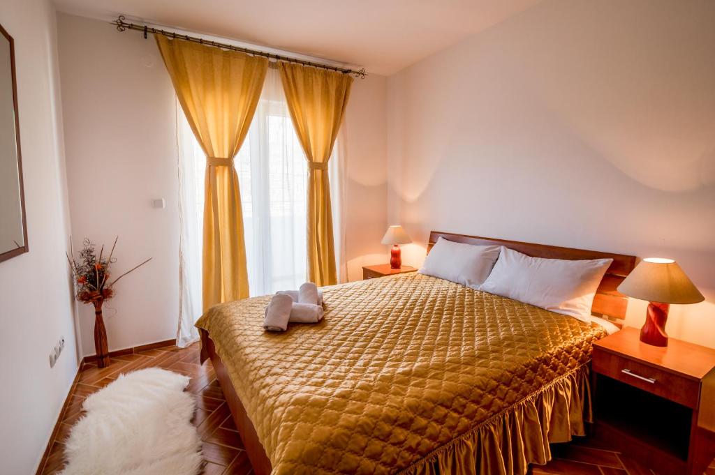 Bianca Apartments - 3