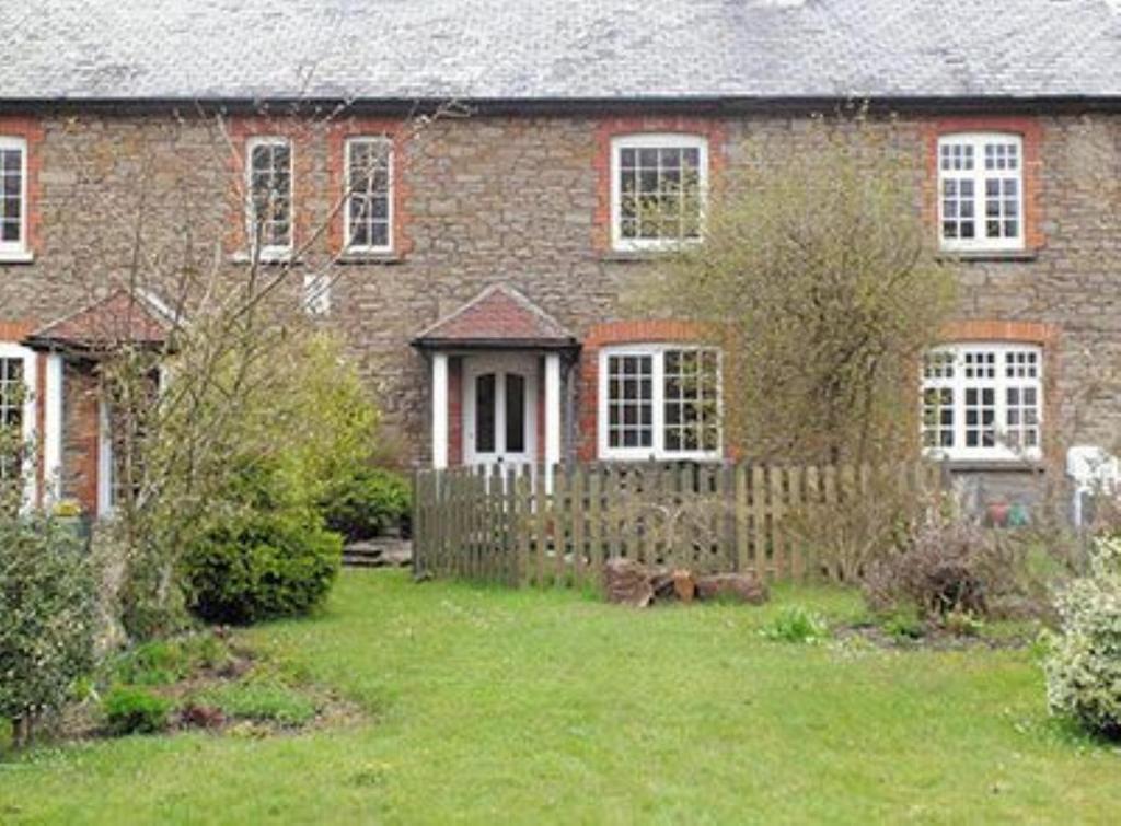 The building where the vacation home is located 