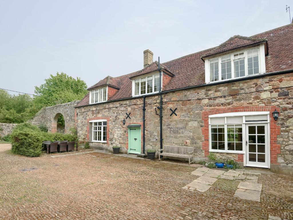 The building where the vacation home is located 