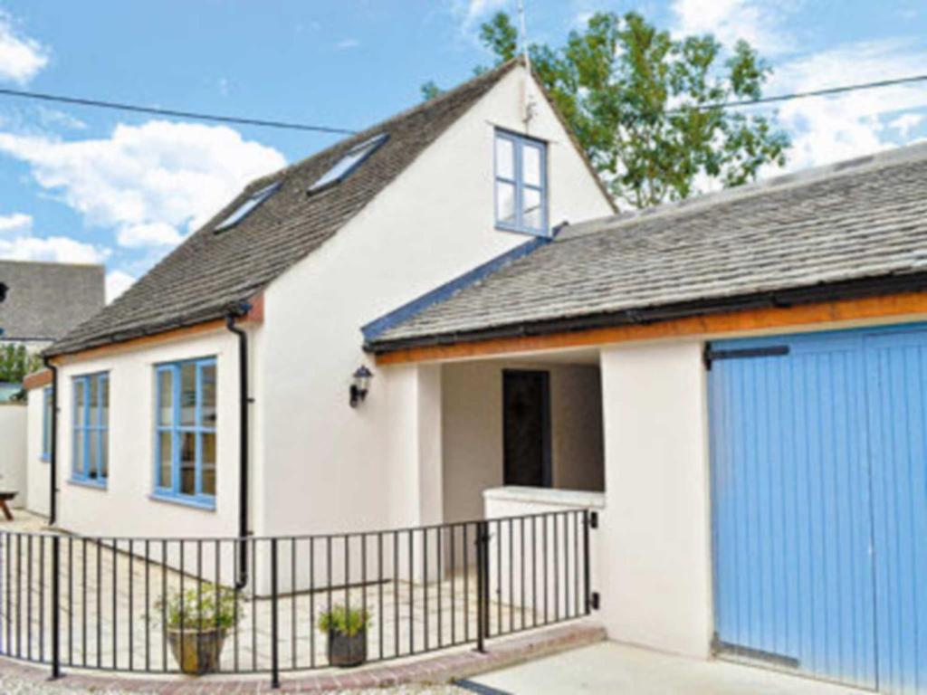 The building where the vacation home is located 