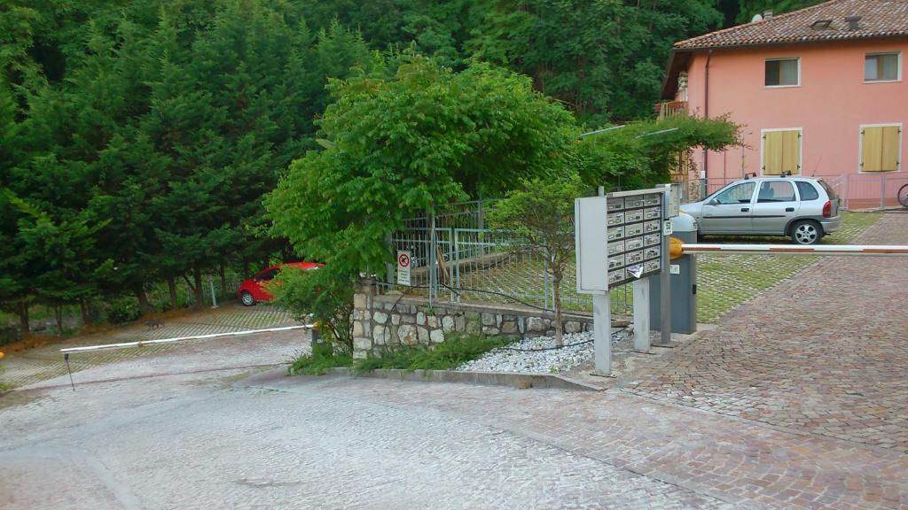 Zdjęcie z galerii obiektu Appartamento Angi - lago & vacanza attiva w mieście Riva del Garda