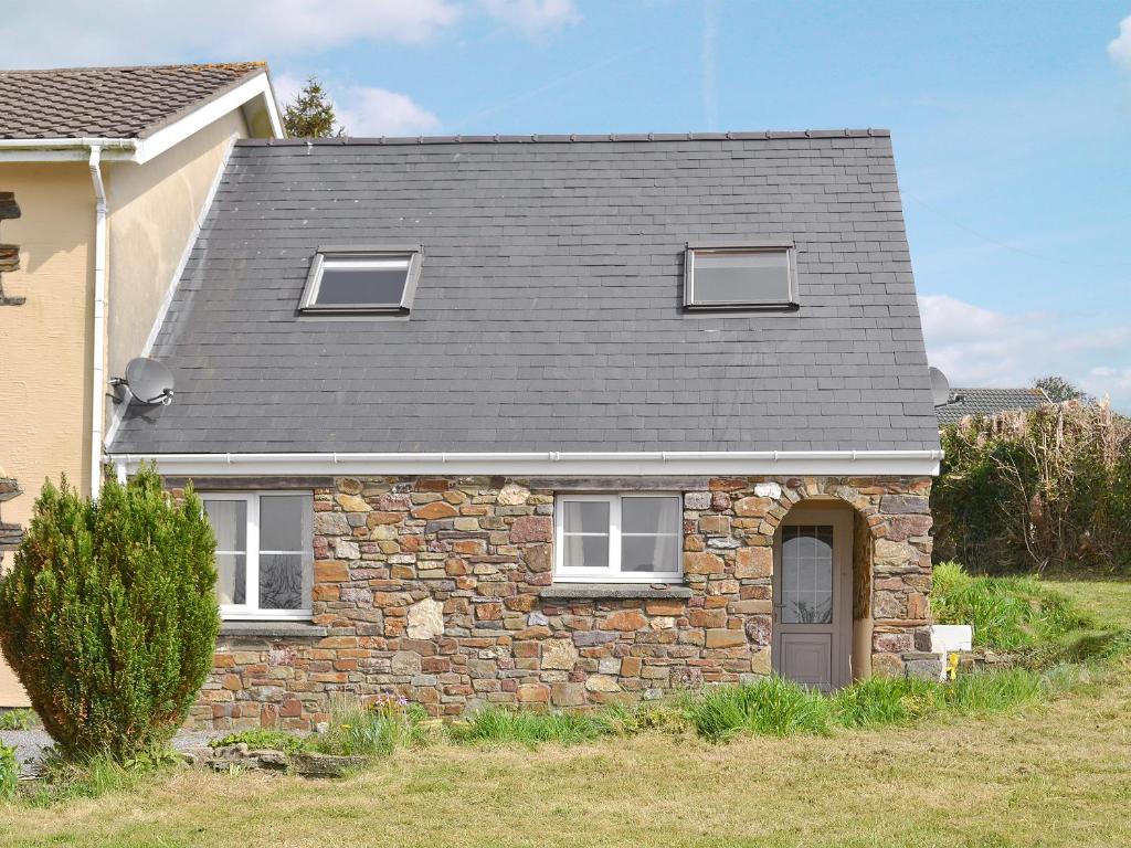 The building where the vacation home is located 