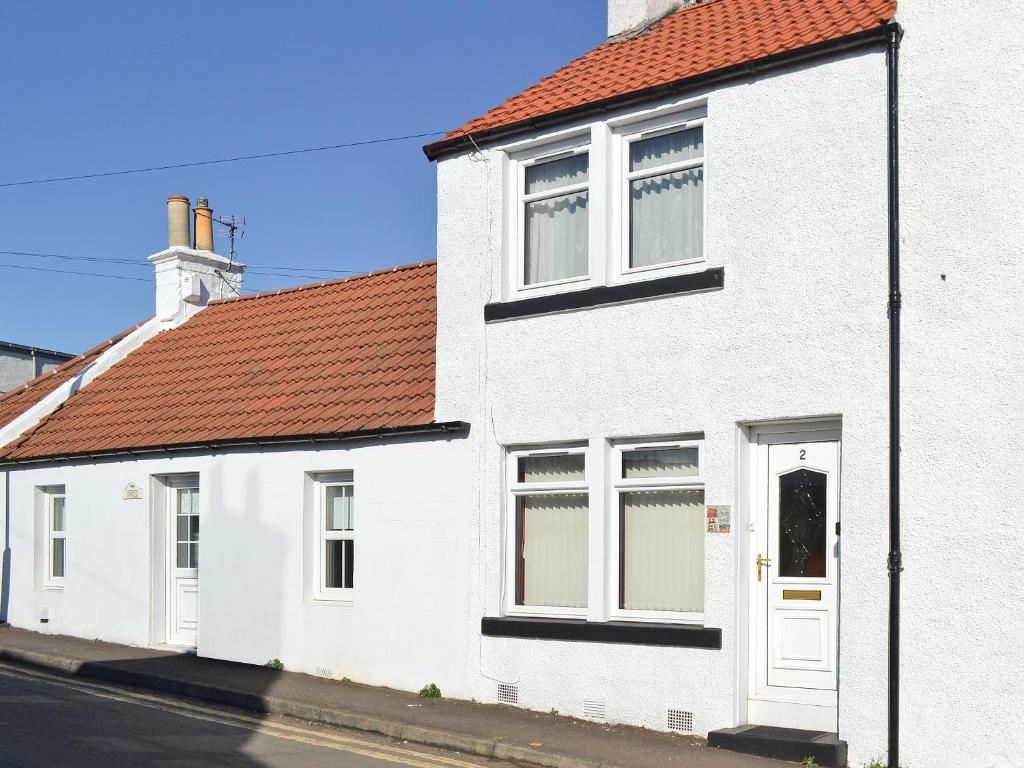 The building where the vacation home is located 