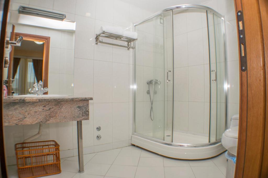 Koupelna v ubytování Hotel Feni