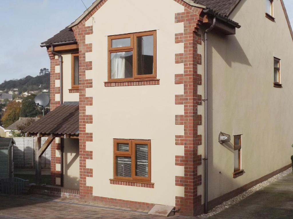 The building where the vacation home is located 