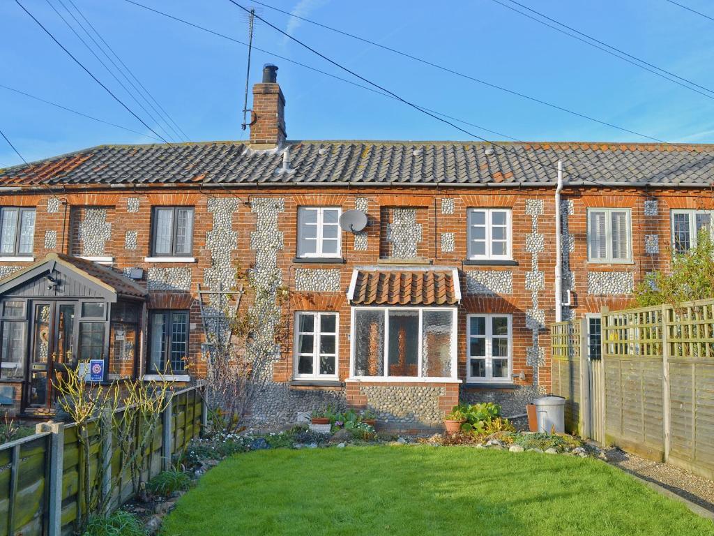 The building where the vacation home is located 