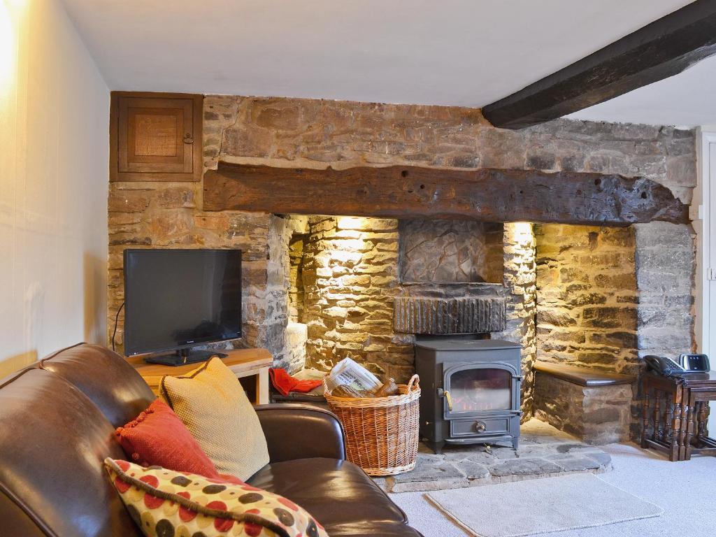 A seating area at Bicton Cottage 