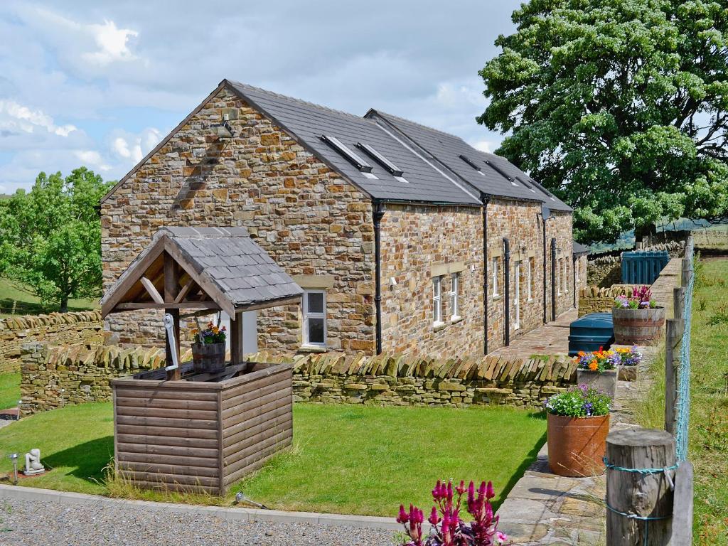 The building where the vacation home is located 