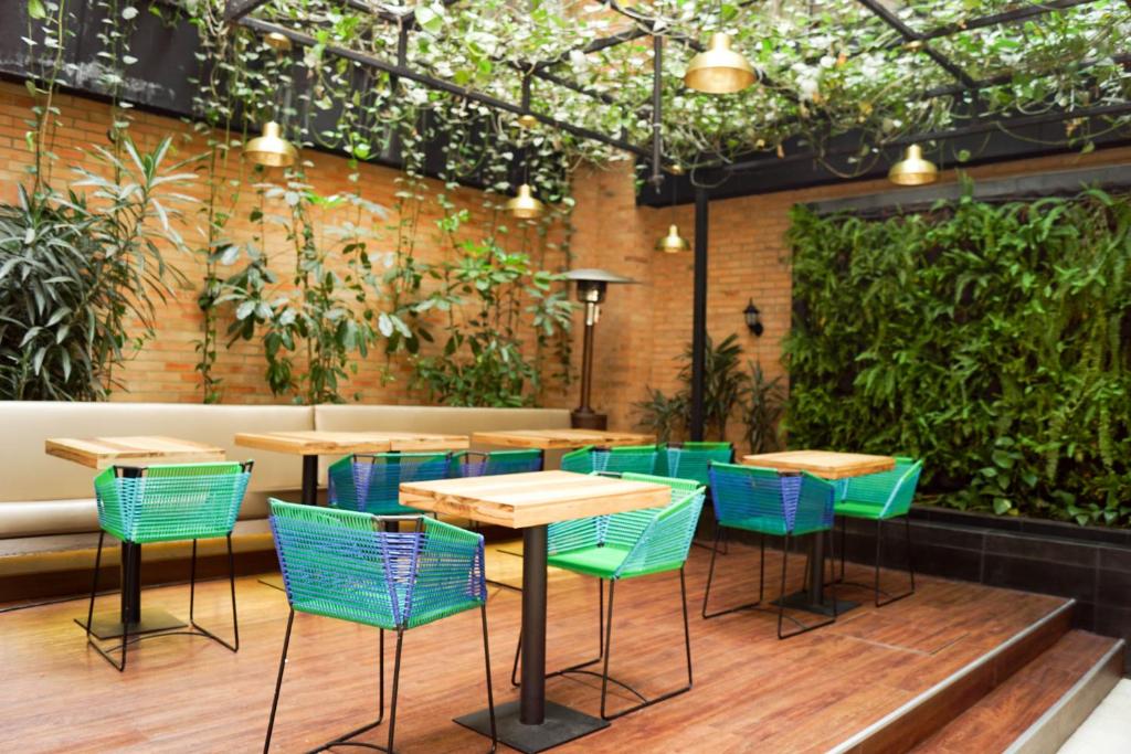 Posezení v ubytování Hotel Factory Green Bogotá