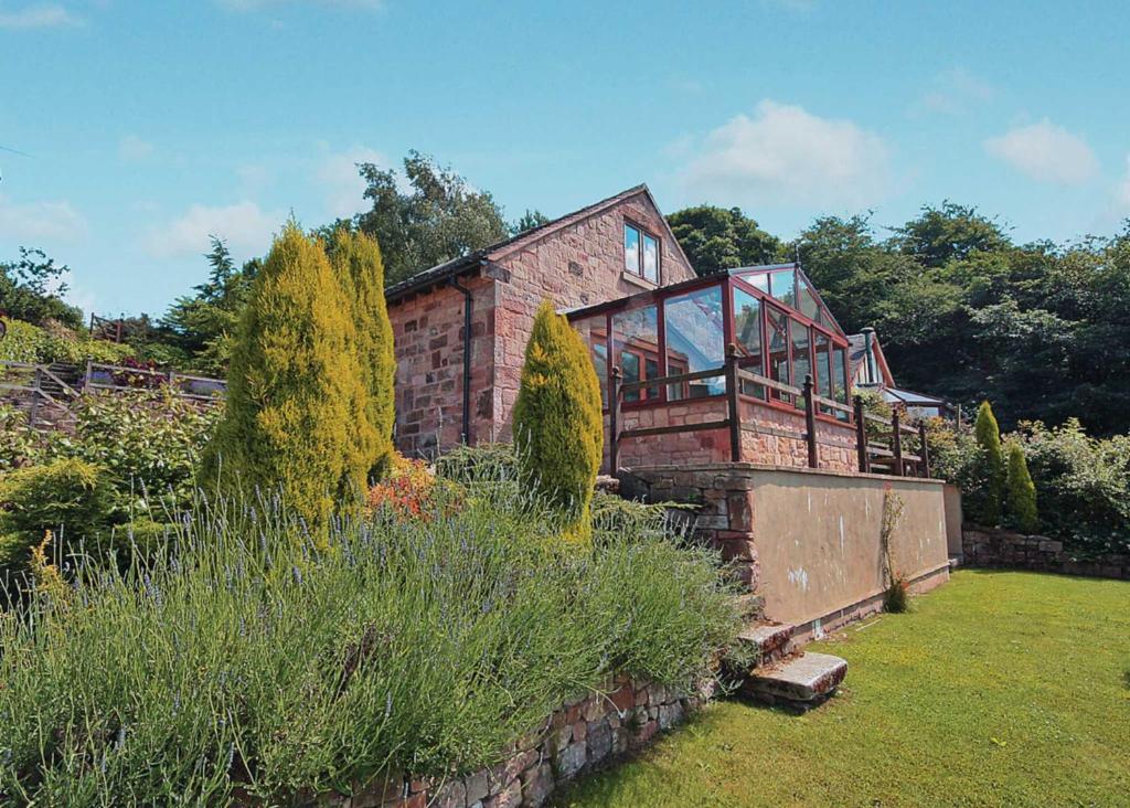 The building where the vacation home is located 