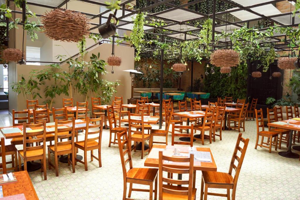 Restaurace v ubytování Hotel Factory Green Bogotá