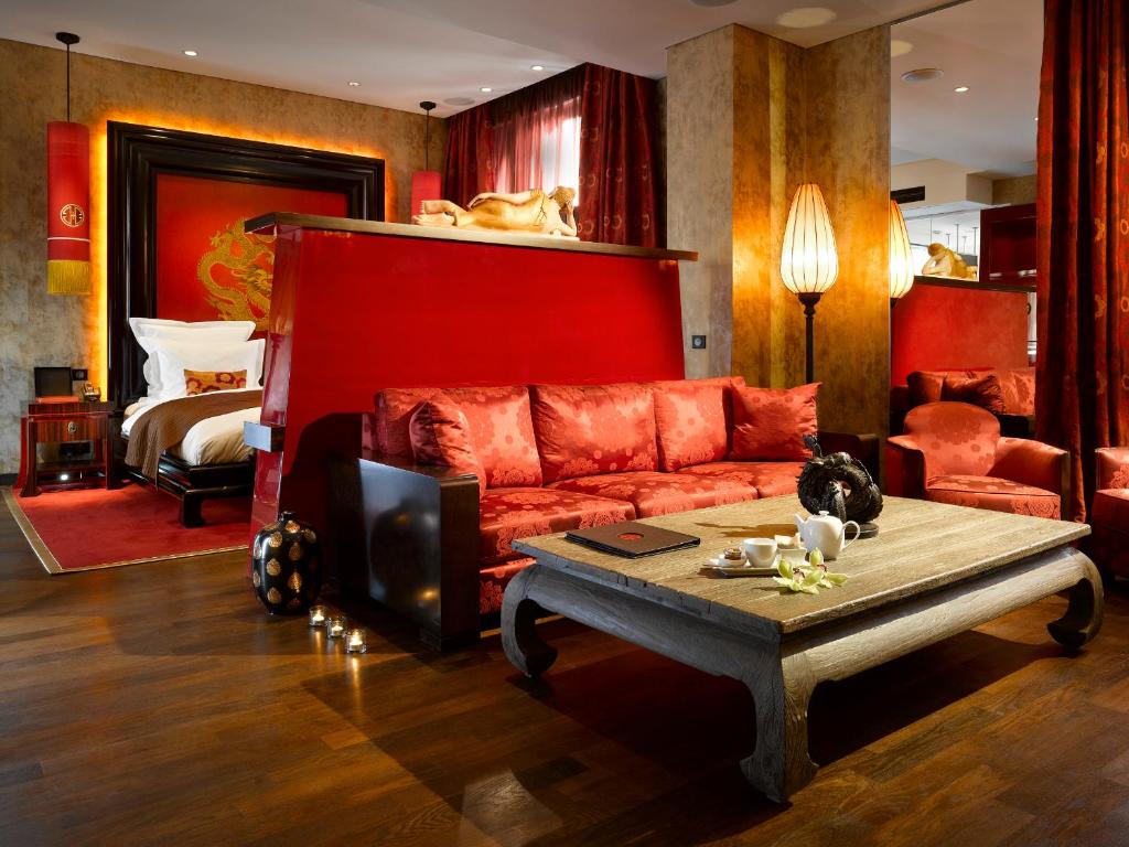 Posezení v ubytování Buddha-Bar Hotel Prague