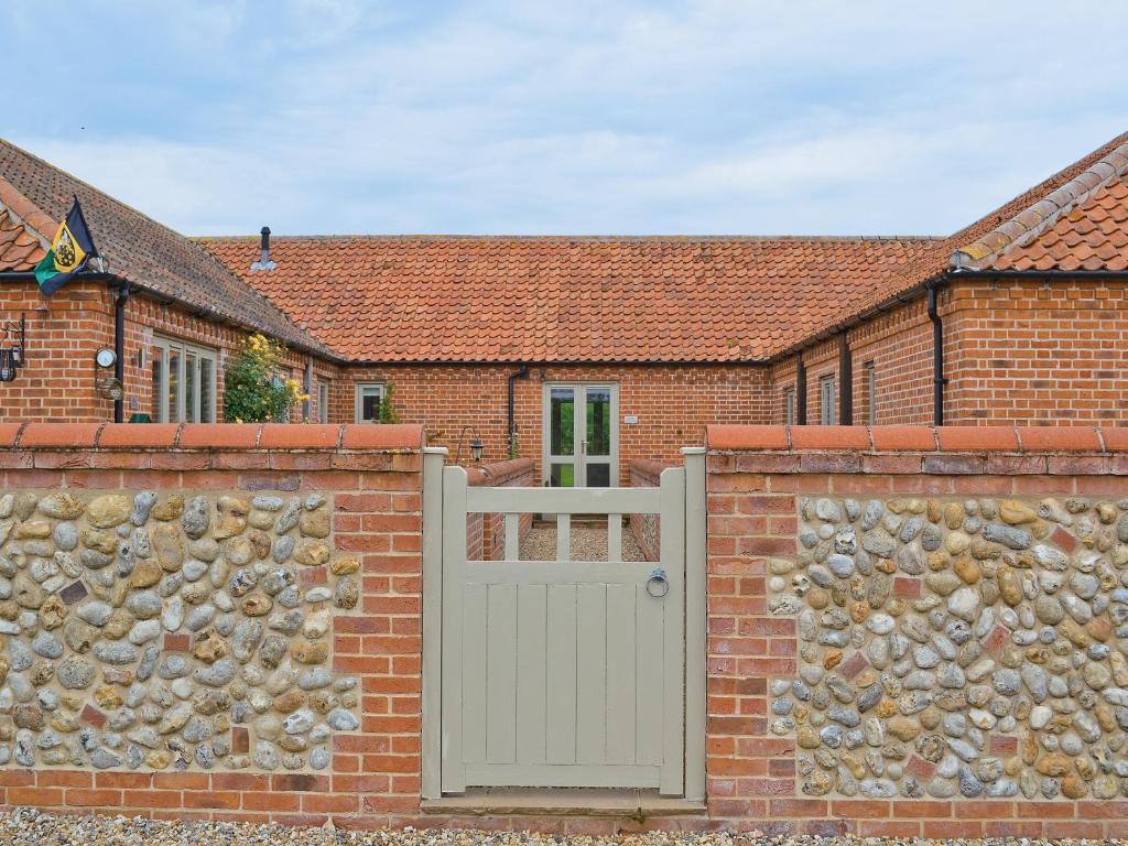 The building where the vacation home is located 