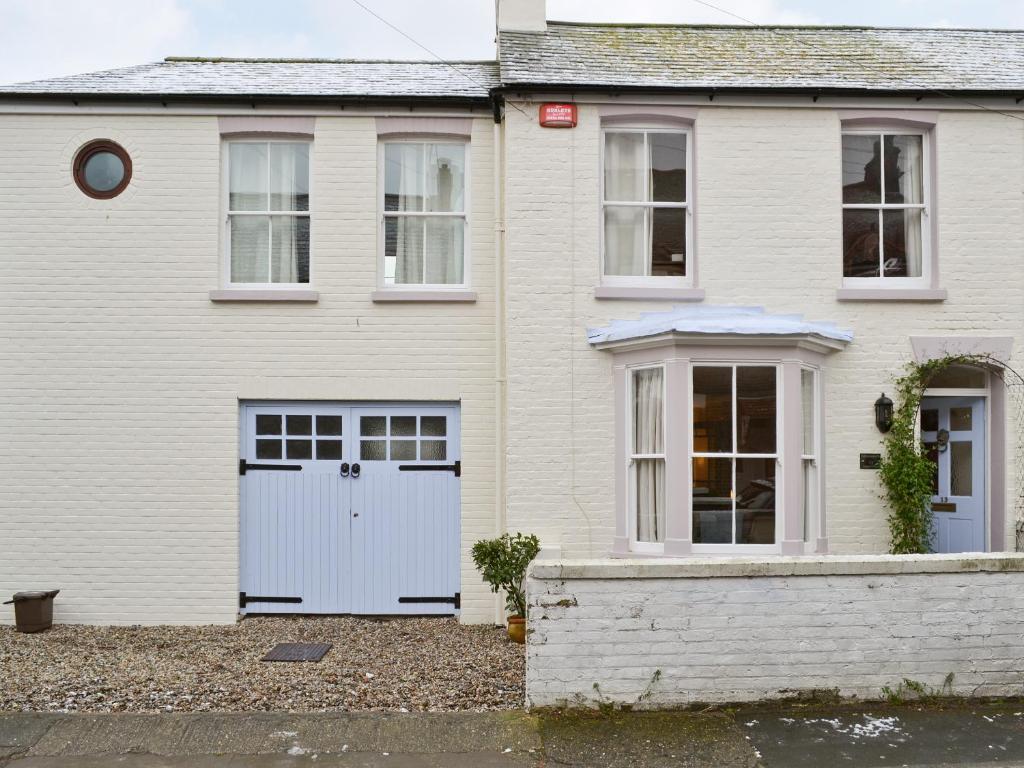 The building where the vacation home is located 