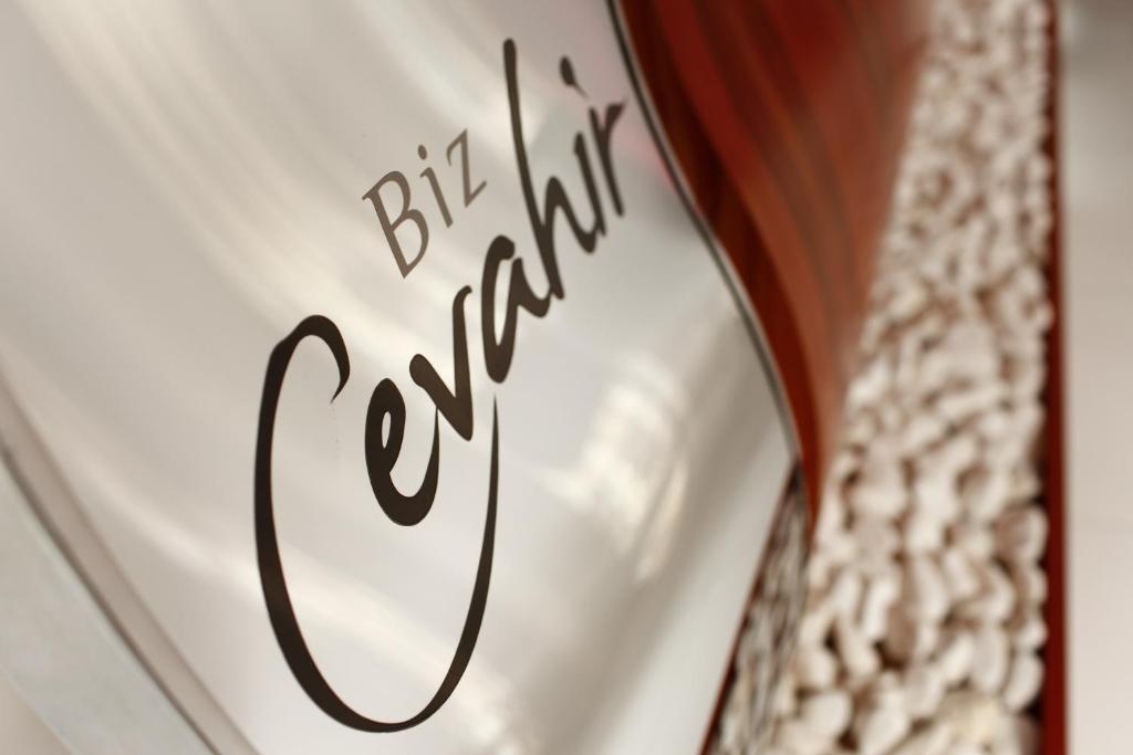 Certifikát, hodnocení, plakát nebo jiný dokument vystavený v ubytování Biz Cevahir Hotel Sultanahmet