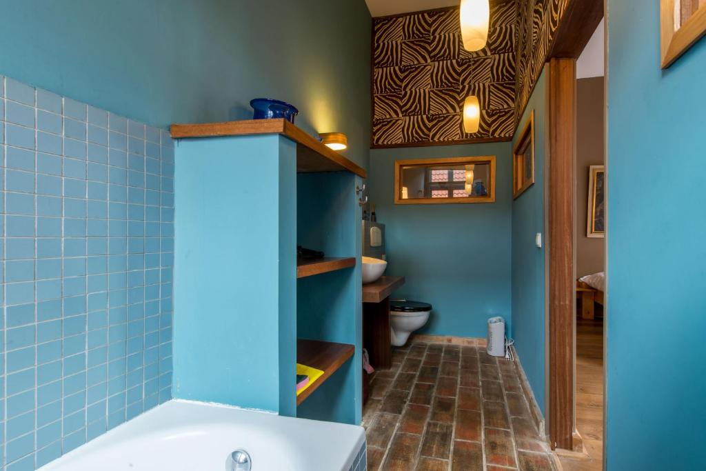 Cornerhouse Level Ten by Romy&Travis - Deluxe Double Room