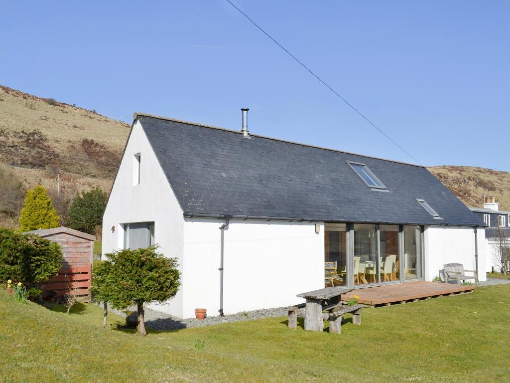 The building where the vacation home is located 