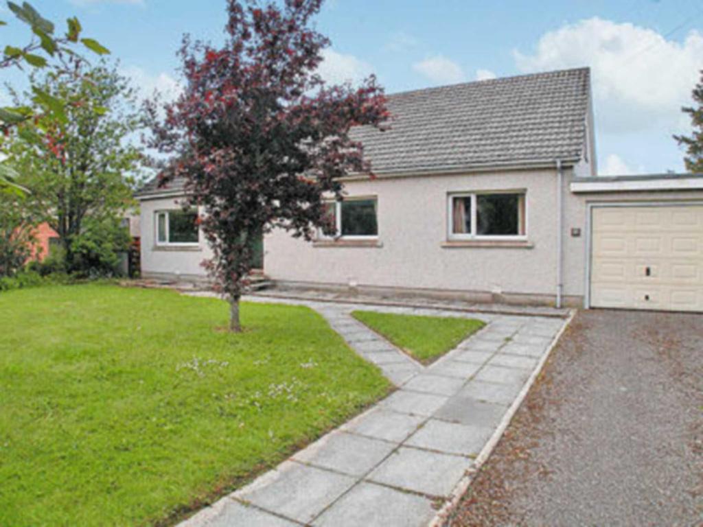 The building where the vacation home is located 