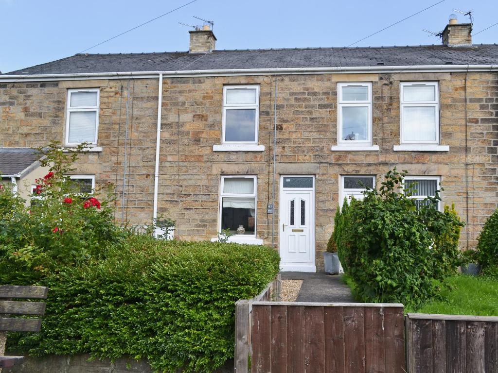 The building where the vacation home is located 