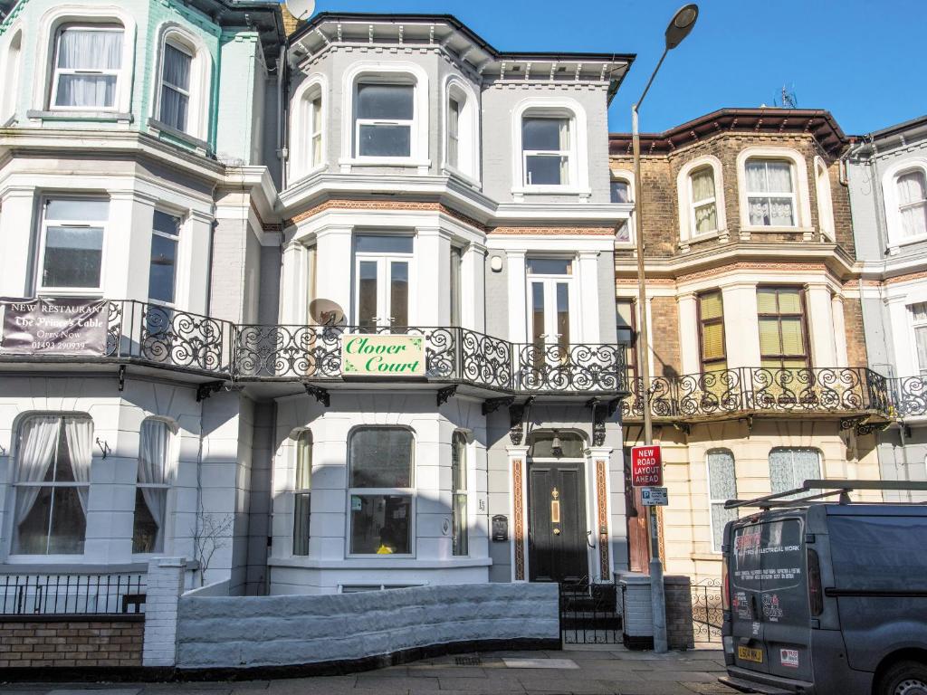 The building where the vacation home is located 