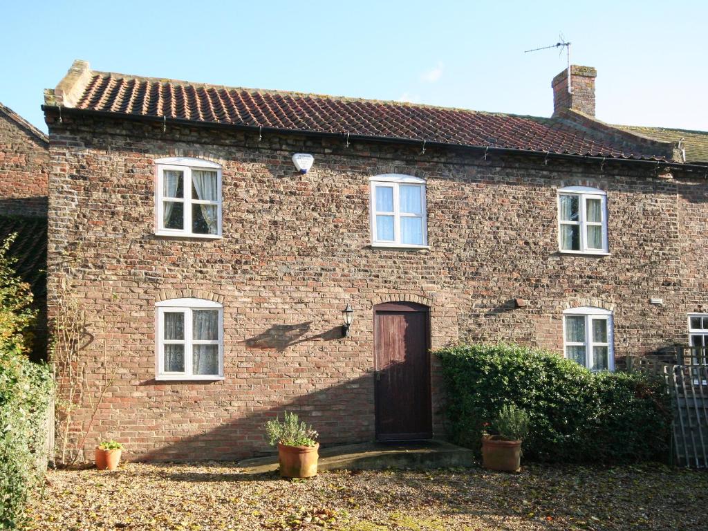 The building where the vacation home is located 