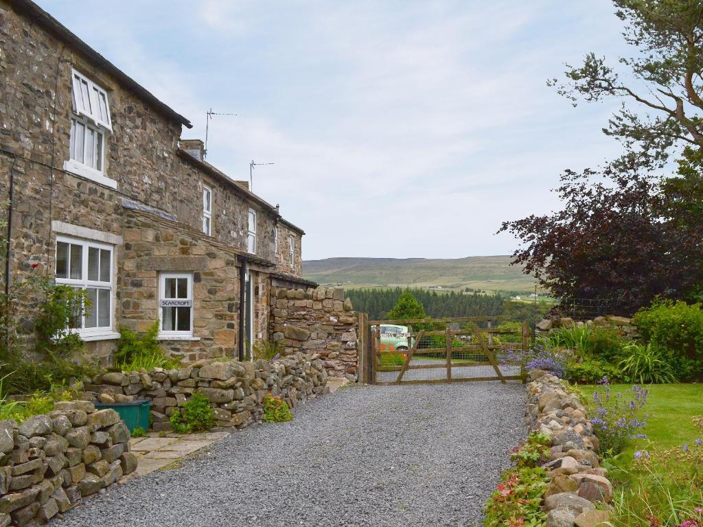 The building where the vacation home is located 