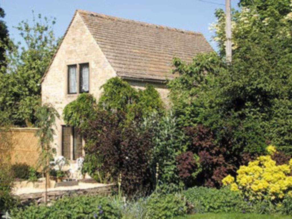 The building where the vacation home is located 