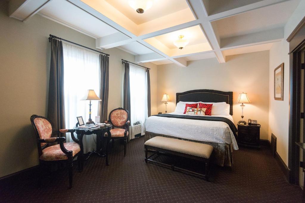 Camas Boutique Hotel - King Suite With Spa Bath