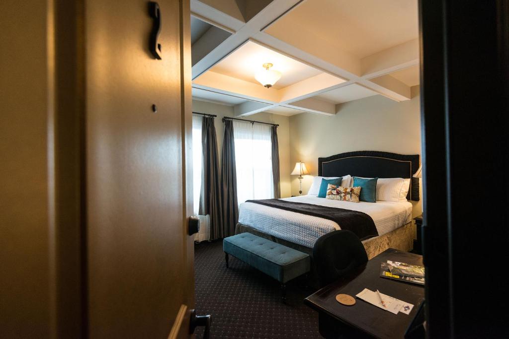 Camas Boutique Hotel - Deluxe King Room